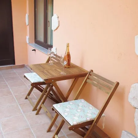 Apartment Apartments By The Sea Cres - 8095