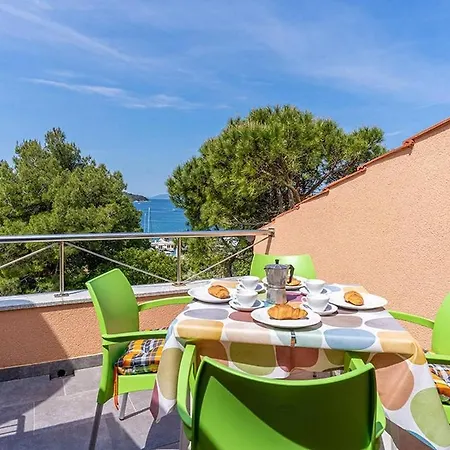 Lägenhet By The Sea - 8095 Cres