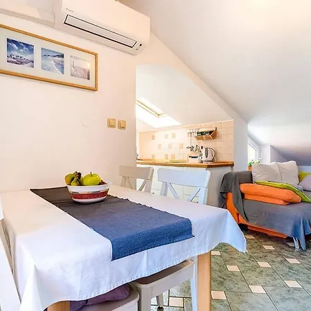 Lägenhet By The Sea - 8095 Cres